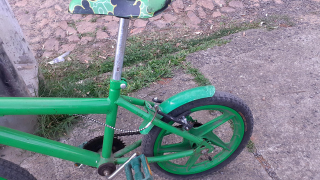 Bicicleta infantil de 4 a 8 anos - Foto 4