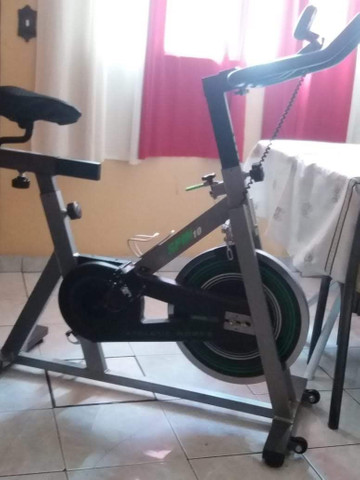 Bicicleta spinning Athletic works