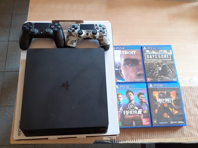 PlayStation 4