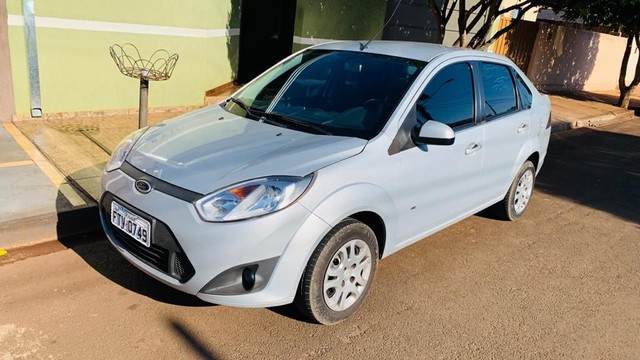 FIESTA 1.6 SEDAN