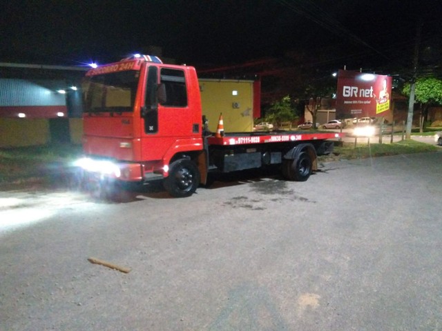 FORD CARGO