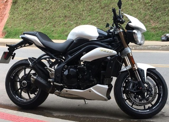 TRIUMPH SPEED TRIPLE 1050I