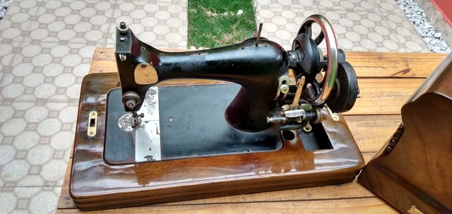 Máquina de costura manual - Foto 5