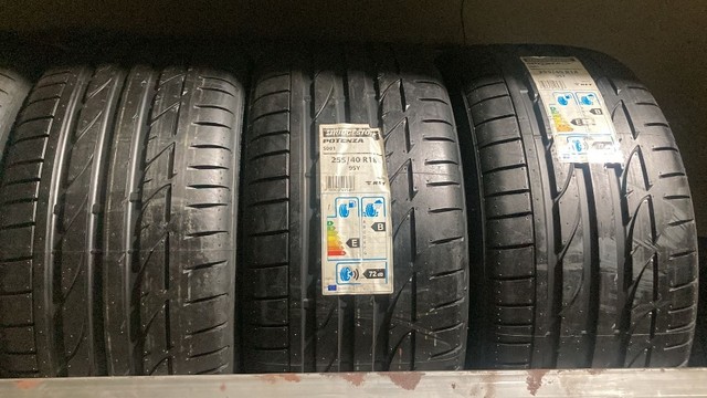 Pneu 255/40/18 Bridgestone Potenza 95Y Run Flat  - Foto 2