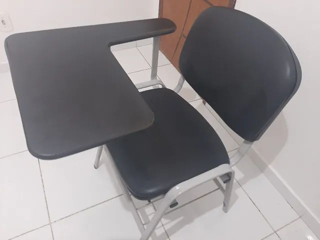 Cadeira em couro Universitária/Escolar com prancheta