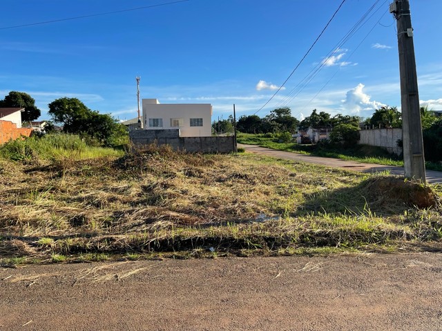 Lote prox ao Ginásio do Sesi