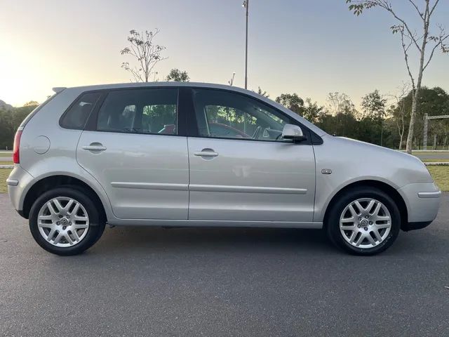 Polo Hatch 1.6 Confortline 2006