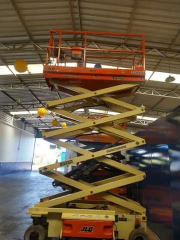 Locação de plataforma tesoura 10 metros - Foto 2