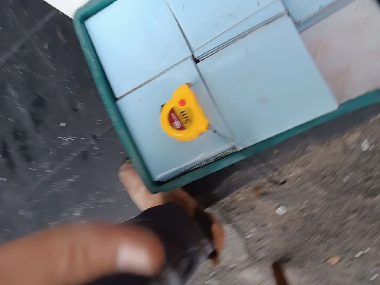 Lote com 140 peças de azulejos azuis. - Foto 6