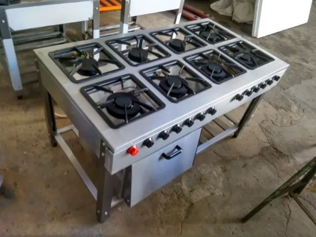 Fogão Ind. 08 bocas 30x30 com forno em aço inox 304 - Foto 6