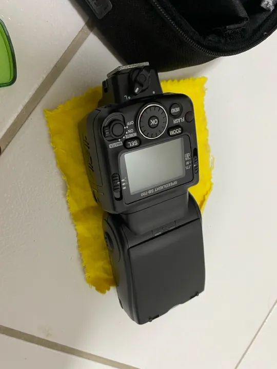 Flash Nikon SB-700 - Foto 3