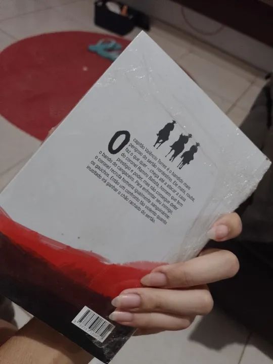 Livro "O covil do diabo"  - Foto 2