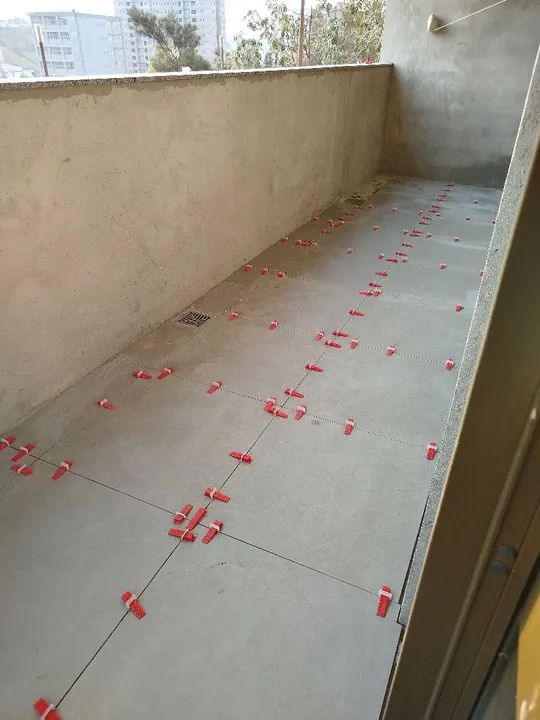 Pintura e acabamentos em geral.