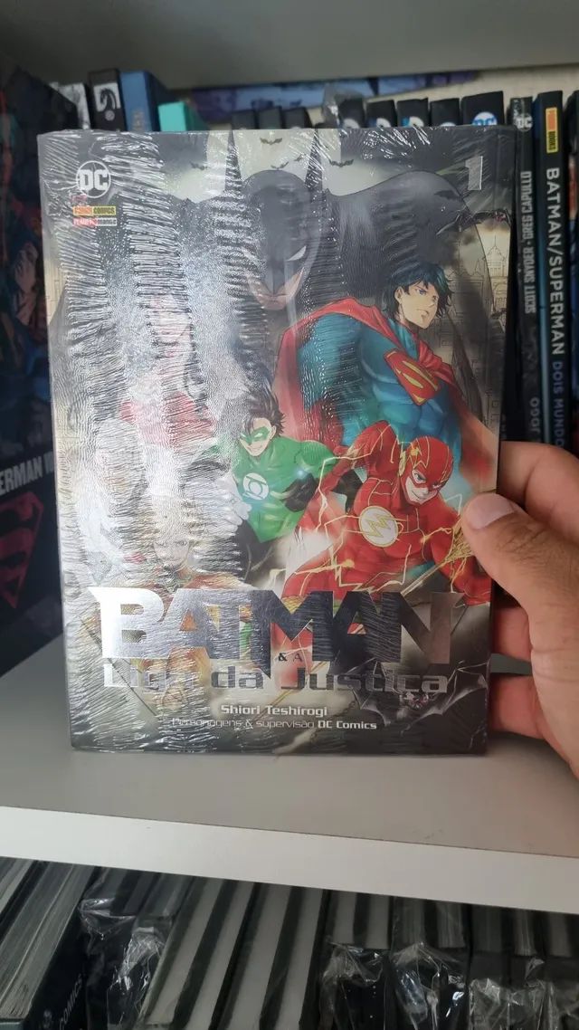 Mangá - Batman e a Liga da Justiça - Volume 1 - lacrado - Foto 3