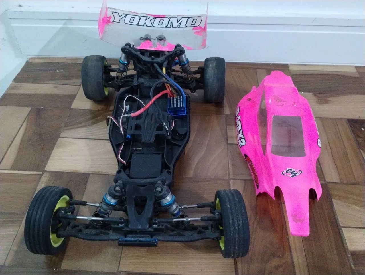 Automodelo Buggy 1/10 4x2 Yokomo B-max2 eletrico - Foto 3