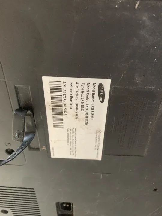 TV Samsung com tela de 26 polegadas tela quebrada sem controle  - Foto 5