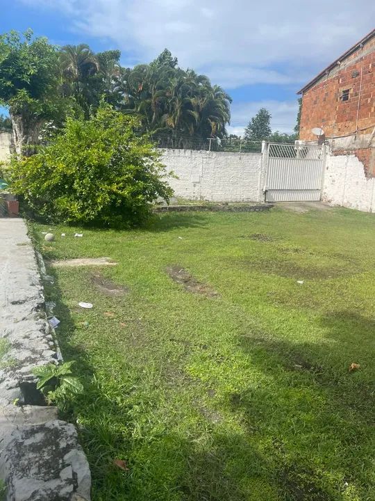 Vendo Terreno 1.800 metros Centro de Lauro de Freitas