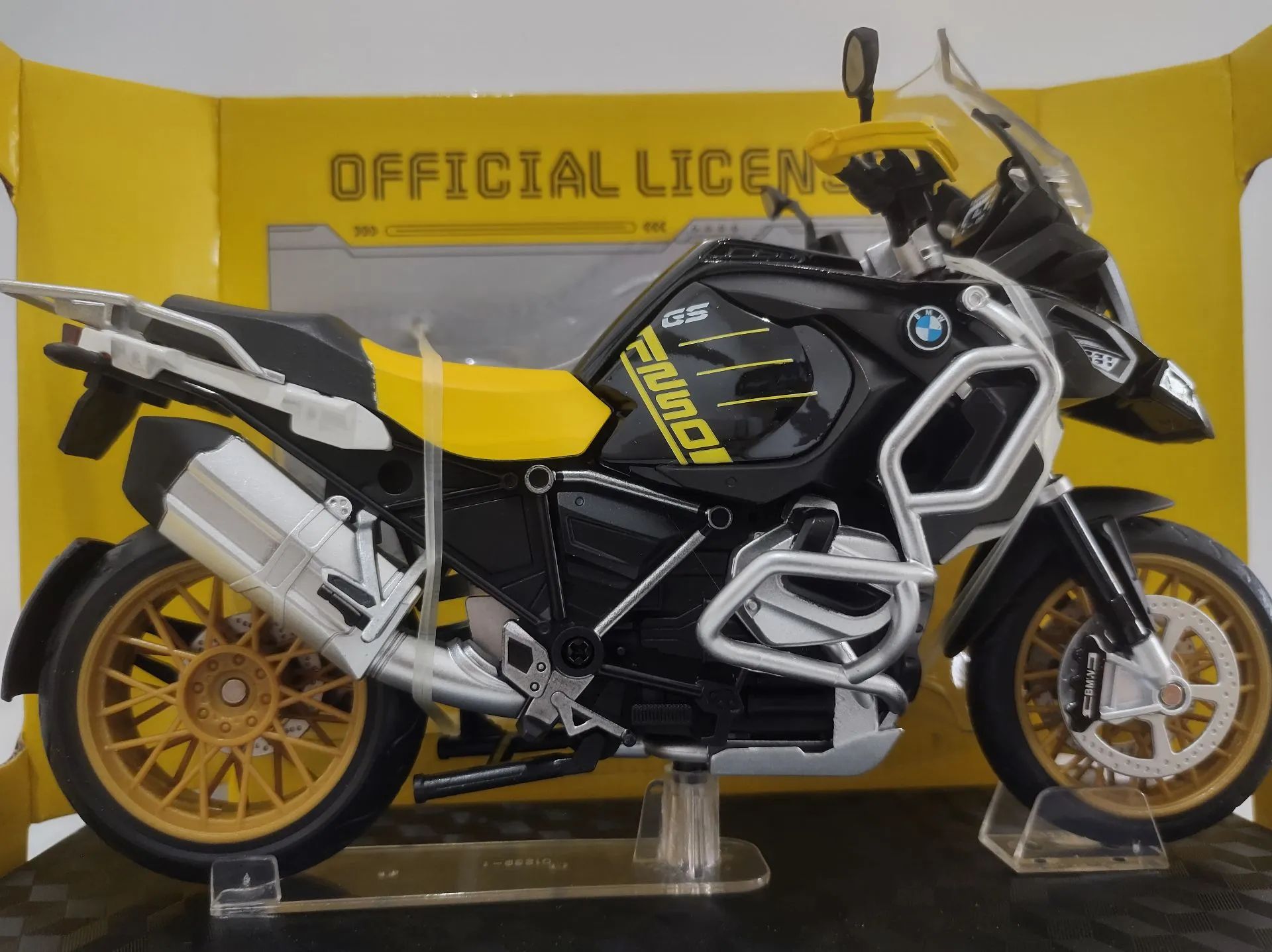 Miniatura da Moto BMW 1250GS 1:12
