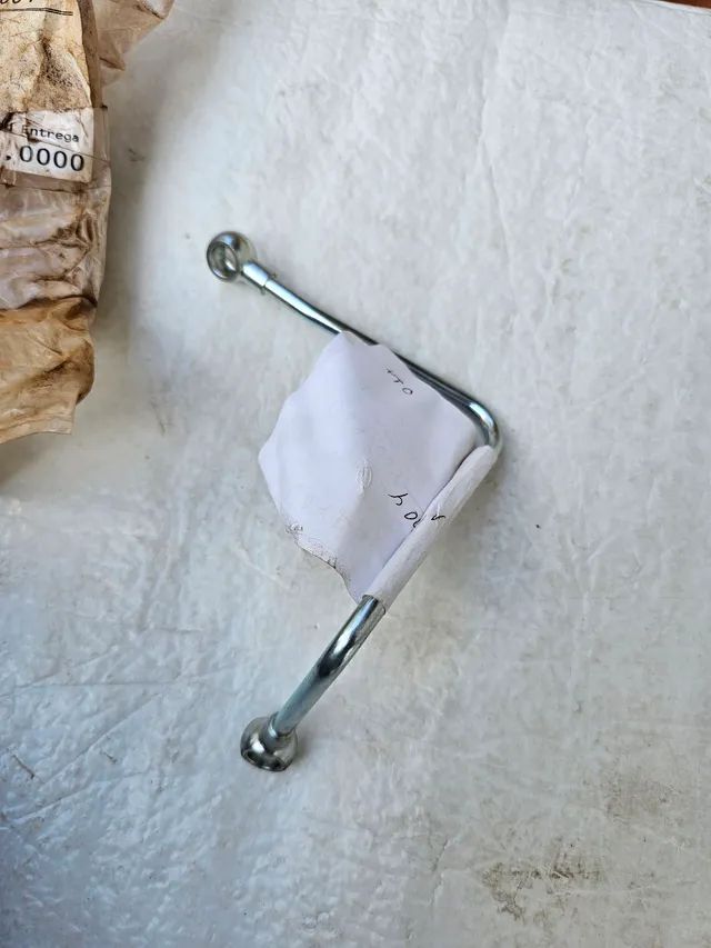 Carregadeira L580 liebherr tubo lubrificação motor novo original 9271051 - Foto 4