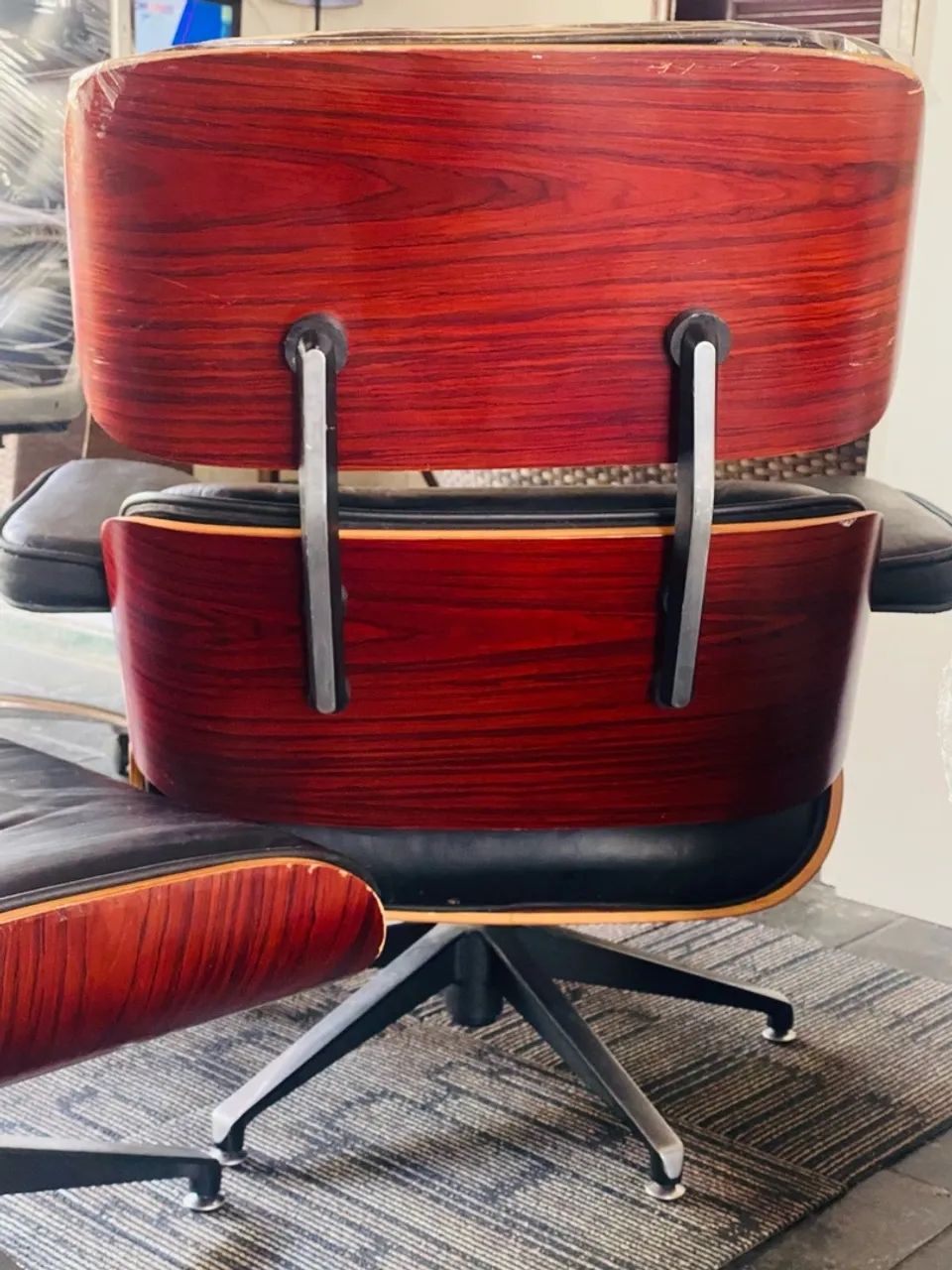 Poltrona Eames Lounge Chair e Ottoman - Foto 4