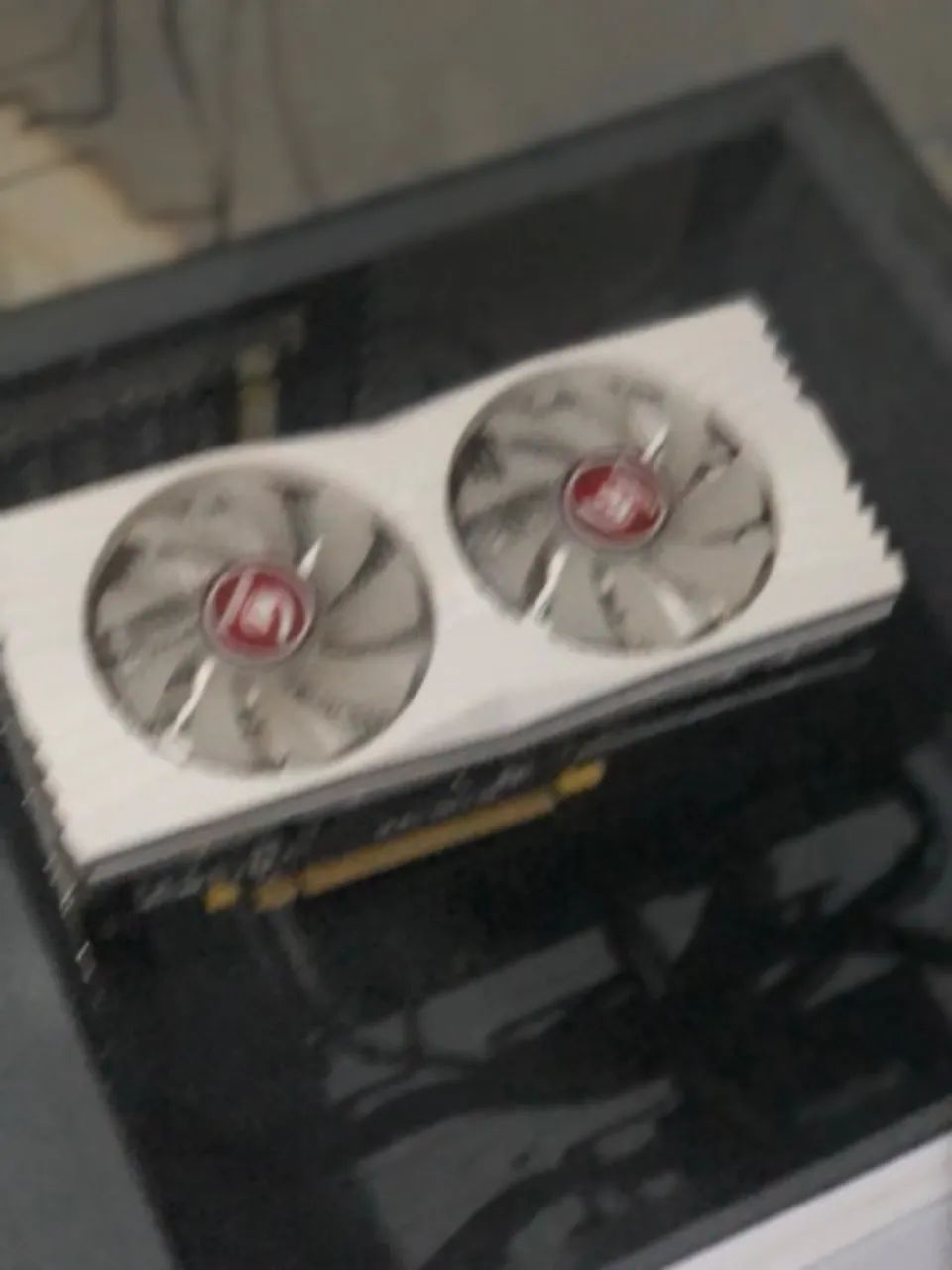 RX 580 8GB Video Card (With Defect)64169980196354122