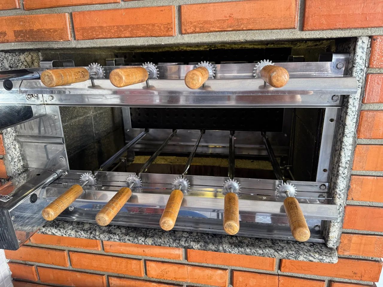 Churrasqueira inox rotativa 2 motores