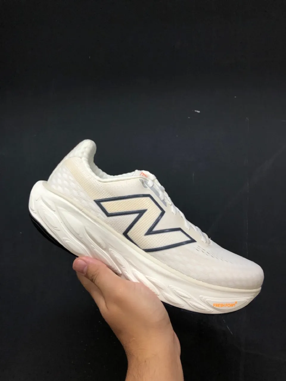 Tênis new balance 1080 v14 - NOVO E ORIGINAL