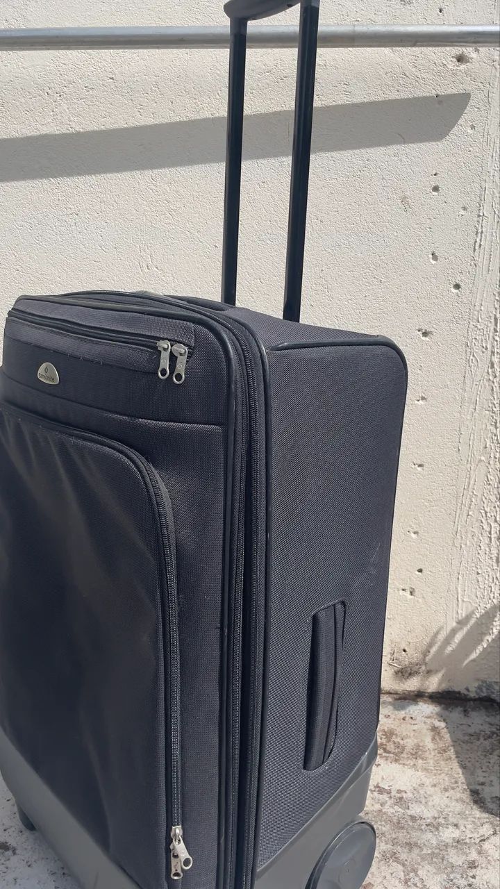 Mala de viagem samsonite  profissional expansível