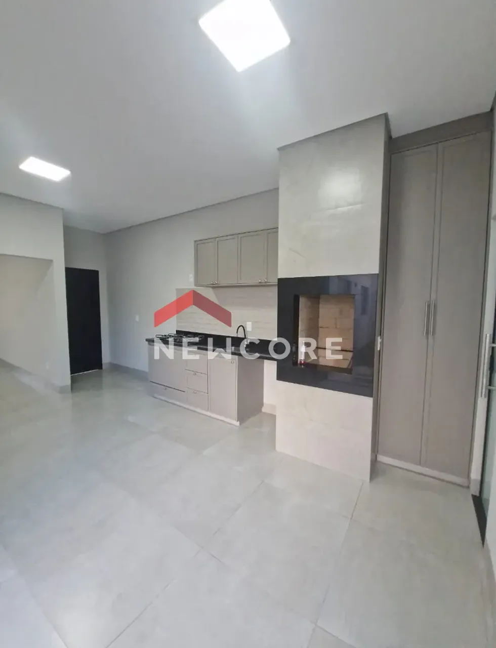 Casa em Avenida Adelice Lopes Fontoura - Jardim Residencial Sunflower - Rondonópolis/MT