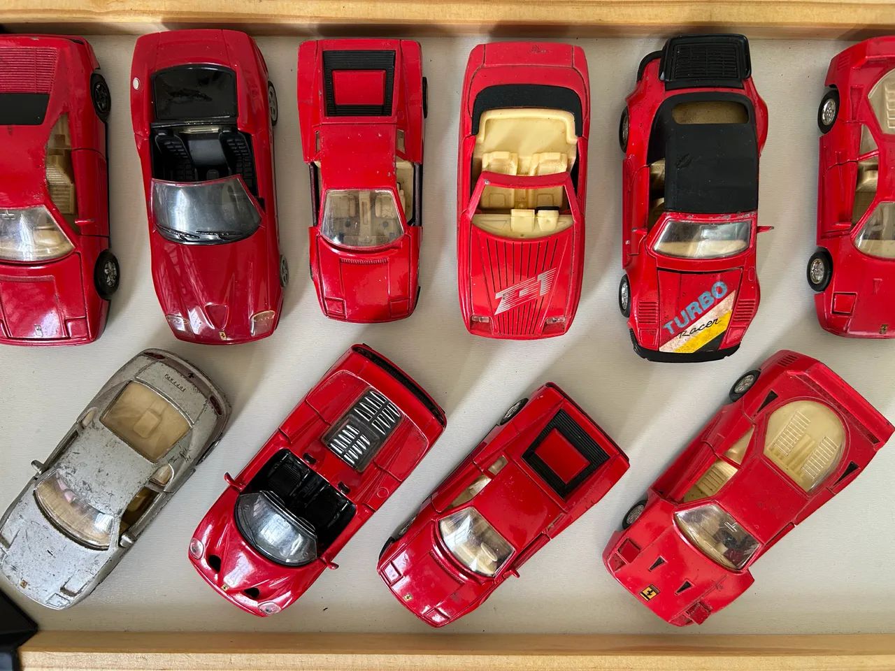 27 Carros de Miniaturas - Colecionáveis  - Foto 2