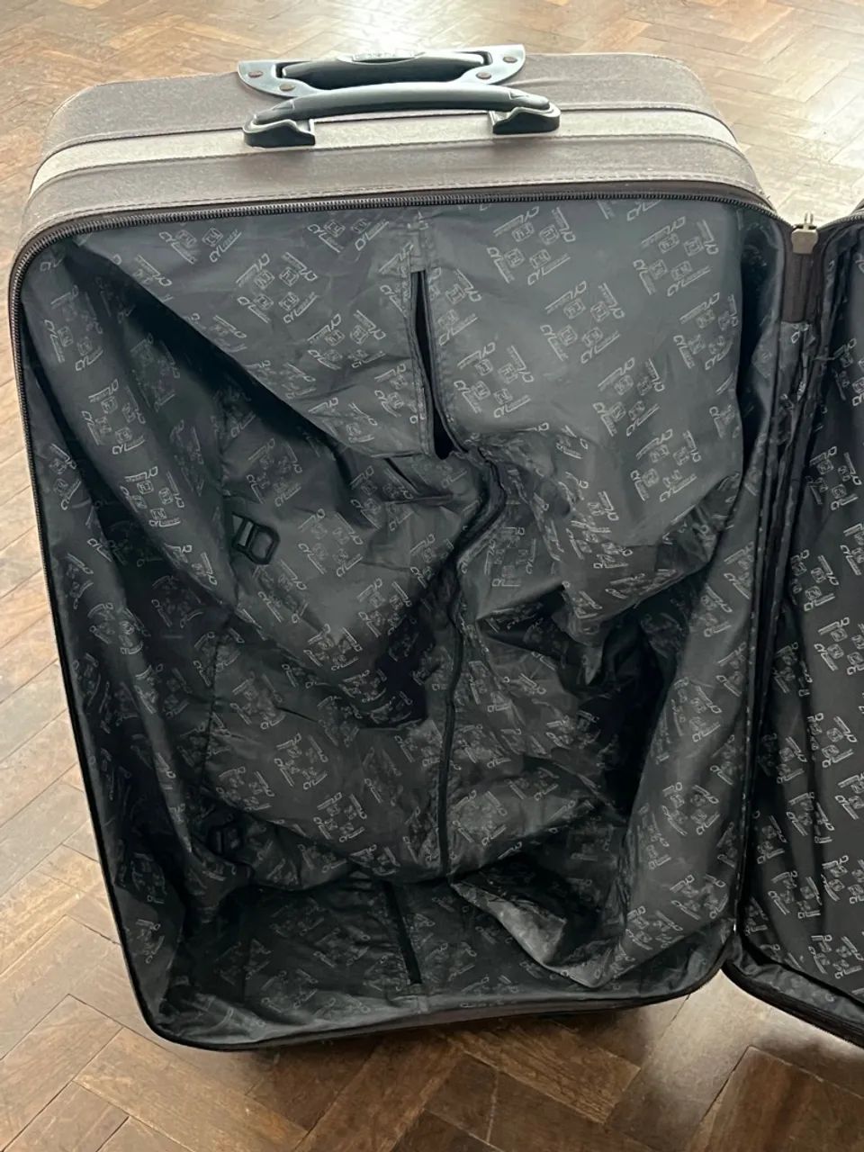 Mala de viagem com forro personalizado - Foto 2