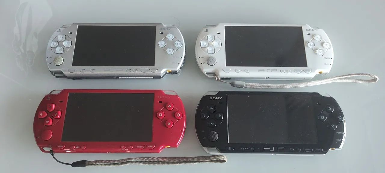 PSP4台 4 Consoles PSP - Diversas cores - Ótimo estado! - Consoles de