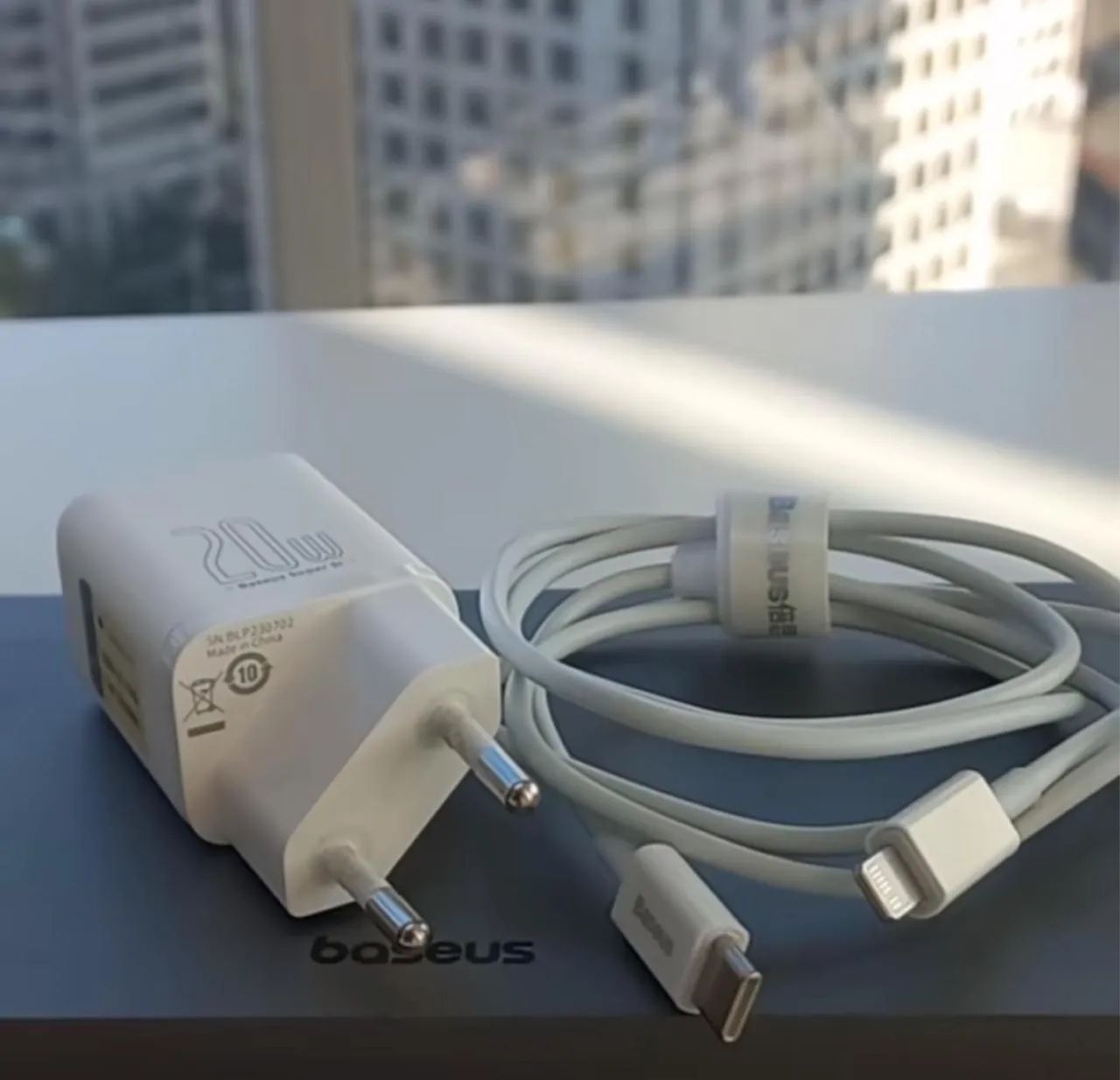 Carregador baseus iphone