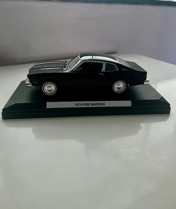 MINIATURA FORD MAVERICK 1974