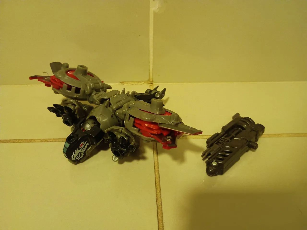Boneco laserbeak deluxe class transformers dotm  - Foto 2