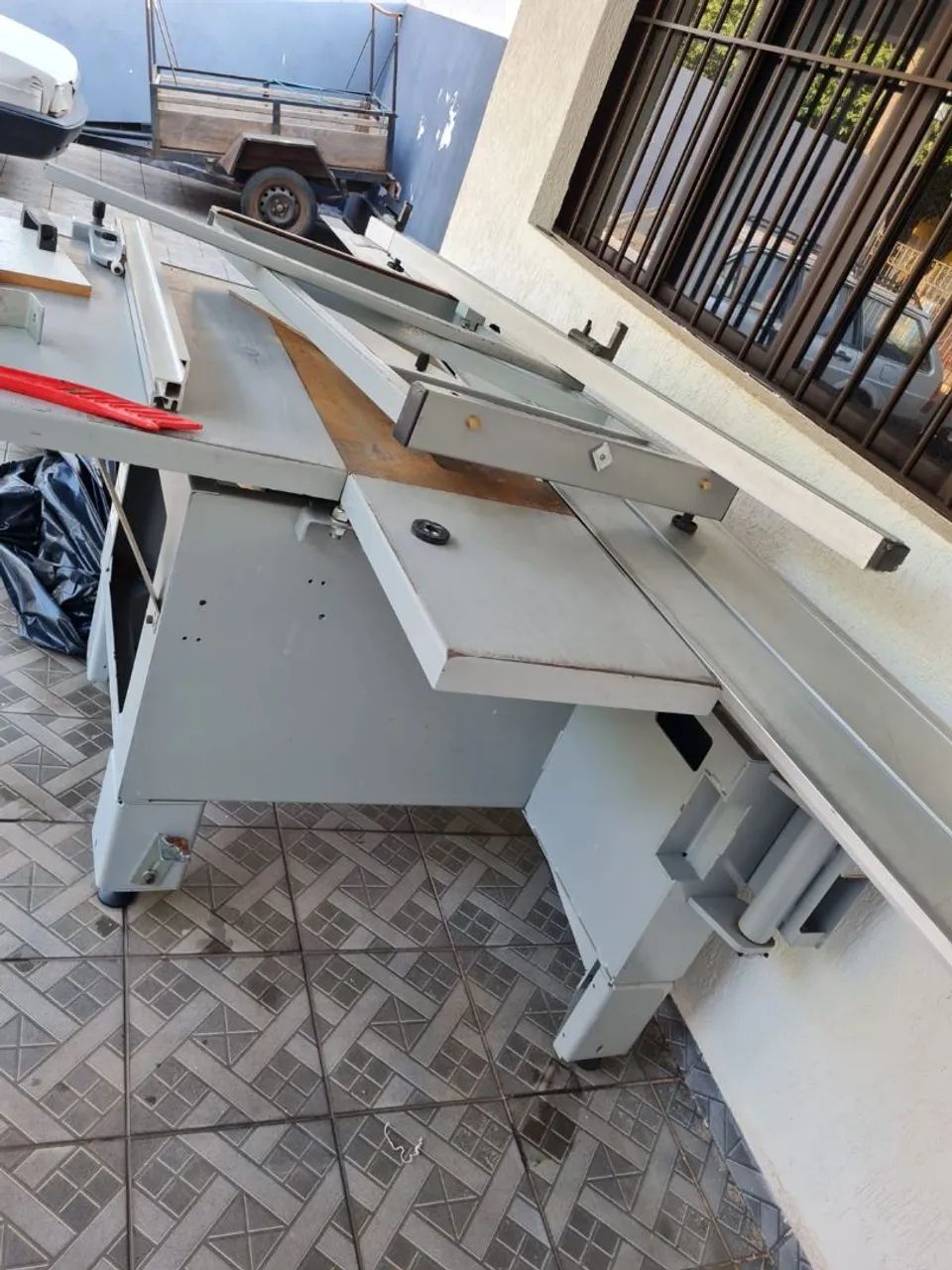 Inmes FF300 Plus Miter Saw64960509978883120