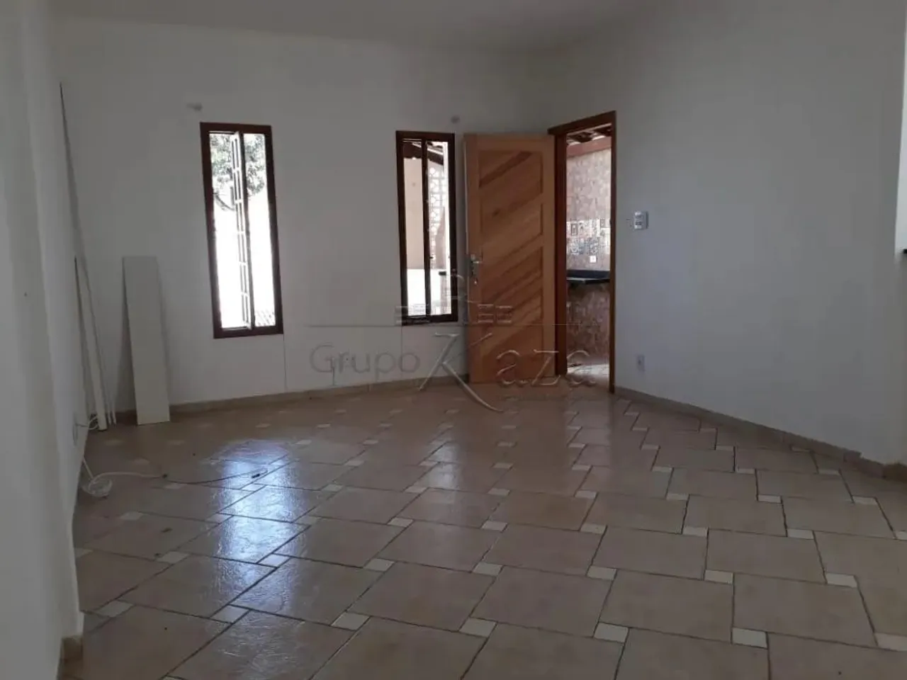 Casa - Jardim Portugal - 4 Dormitórios - 140m².