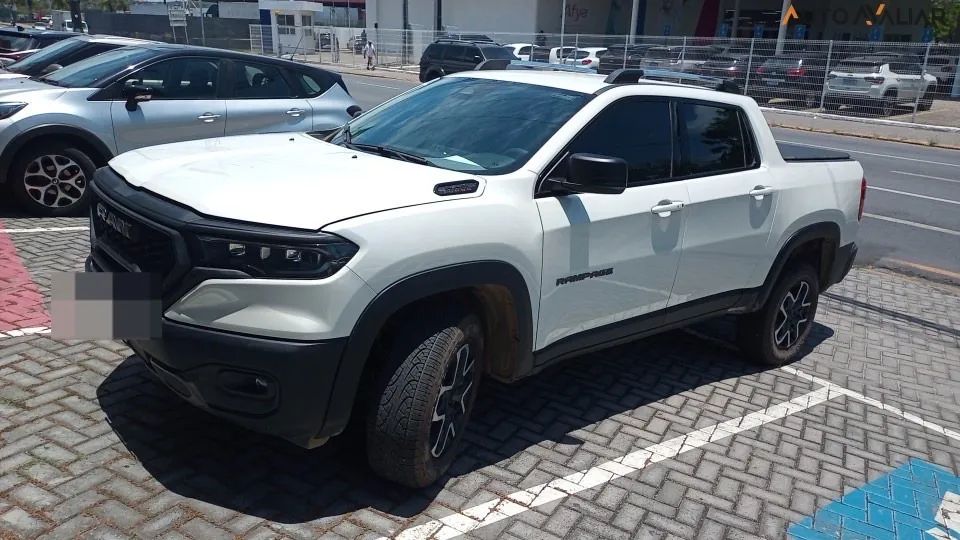 Rampage 2024 Rebel 2.0 Diesel 4x4 Com apenas 10 mil km rodados!!!