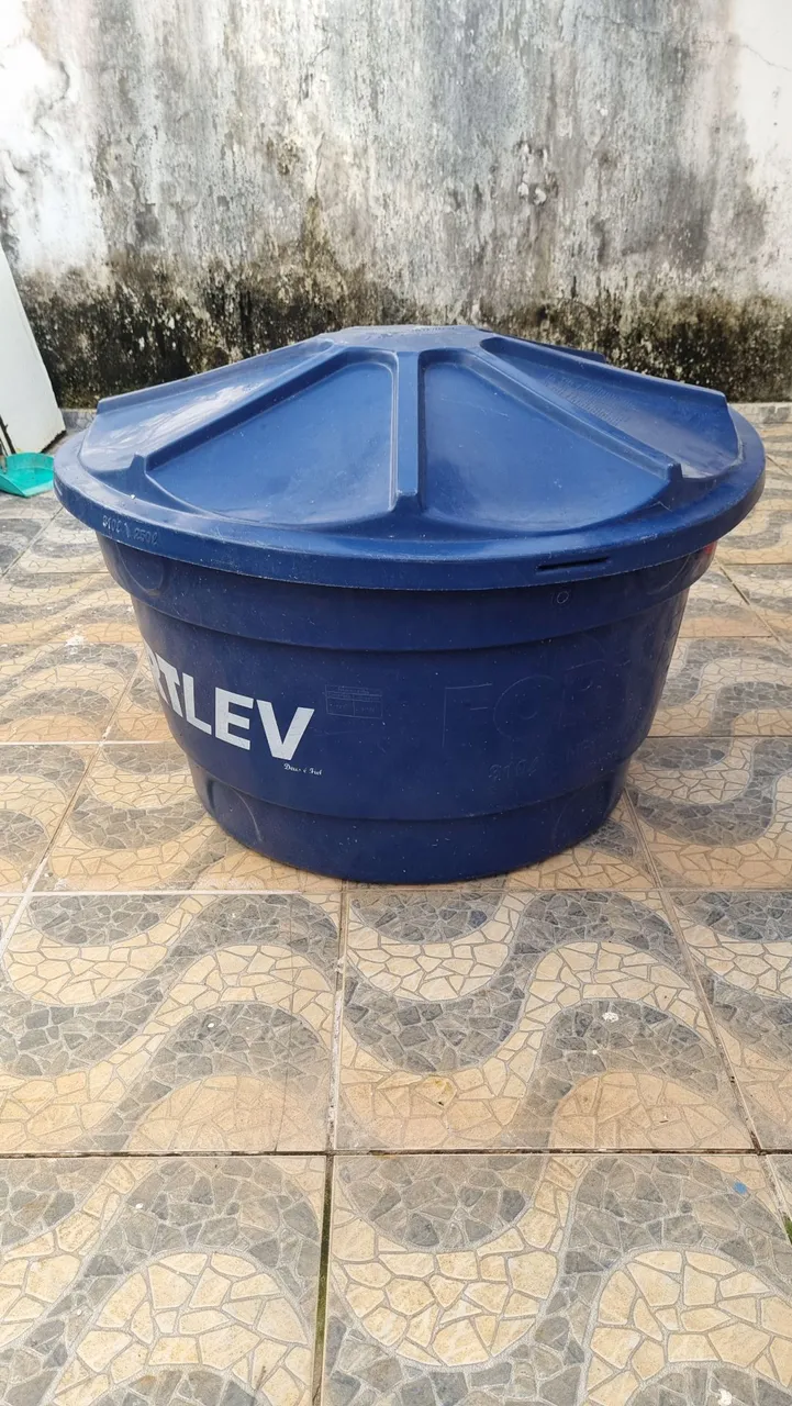 Caixa d'água 360 Litros