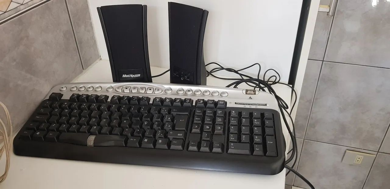 Kit Teclado com Caixas de Som - Foto 4