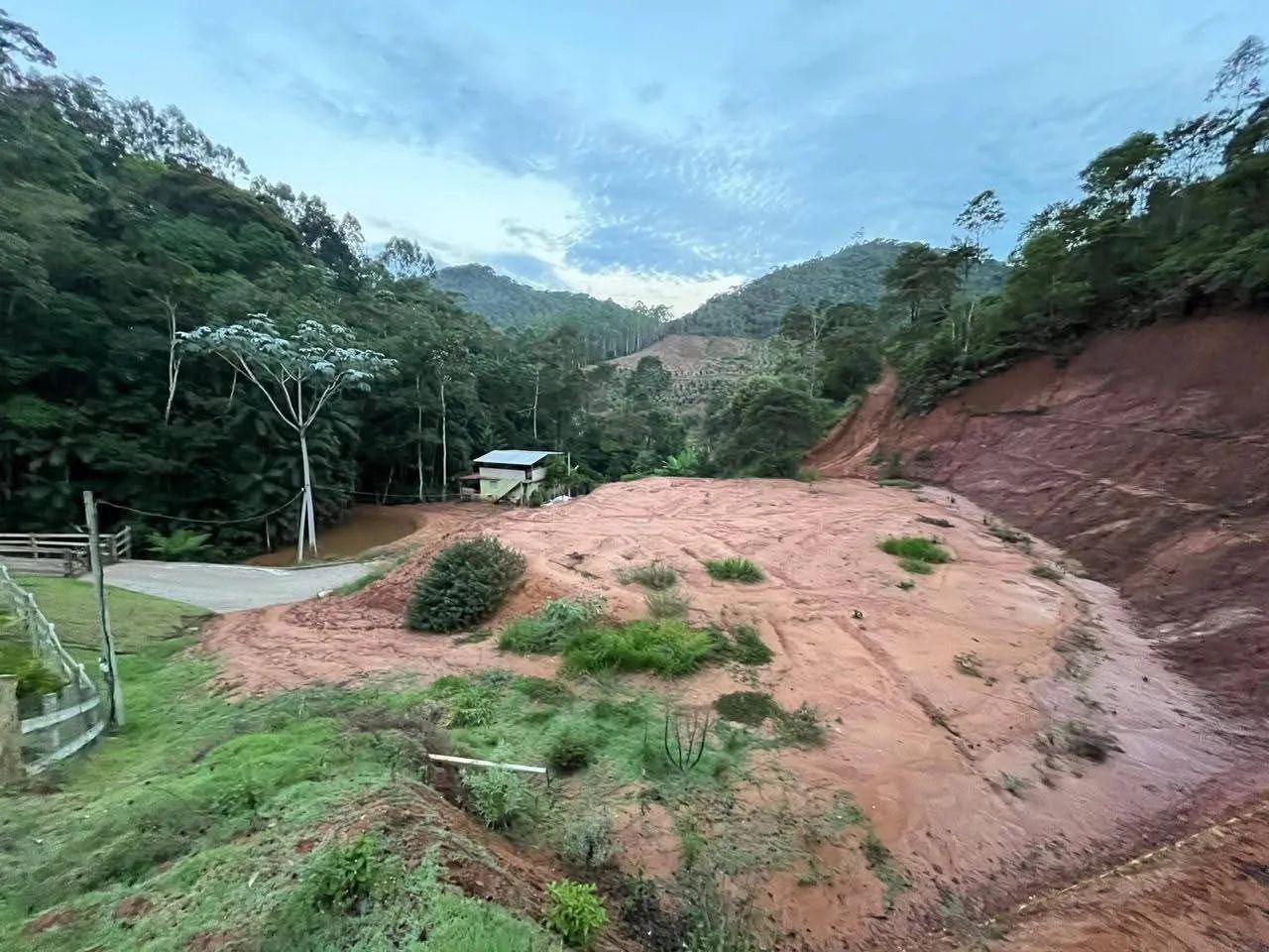 Terry com 11.000m² em Santa Maria de Marechal ES.  - Foto 4