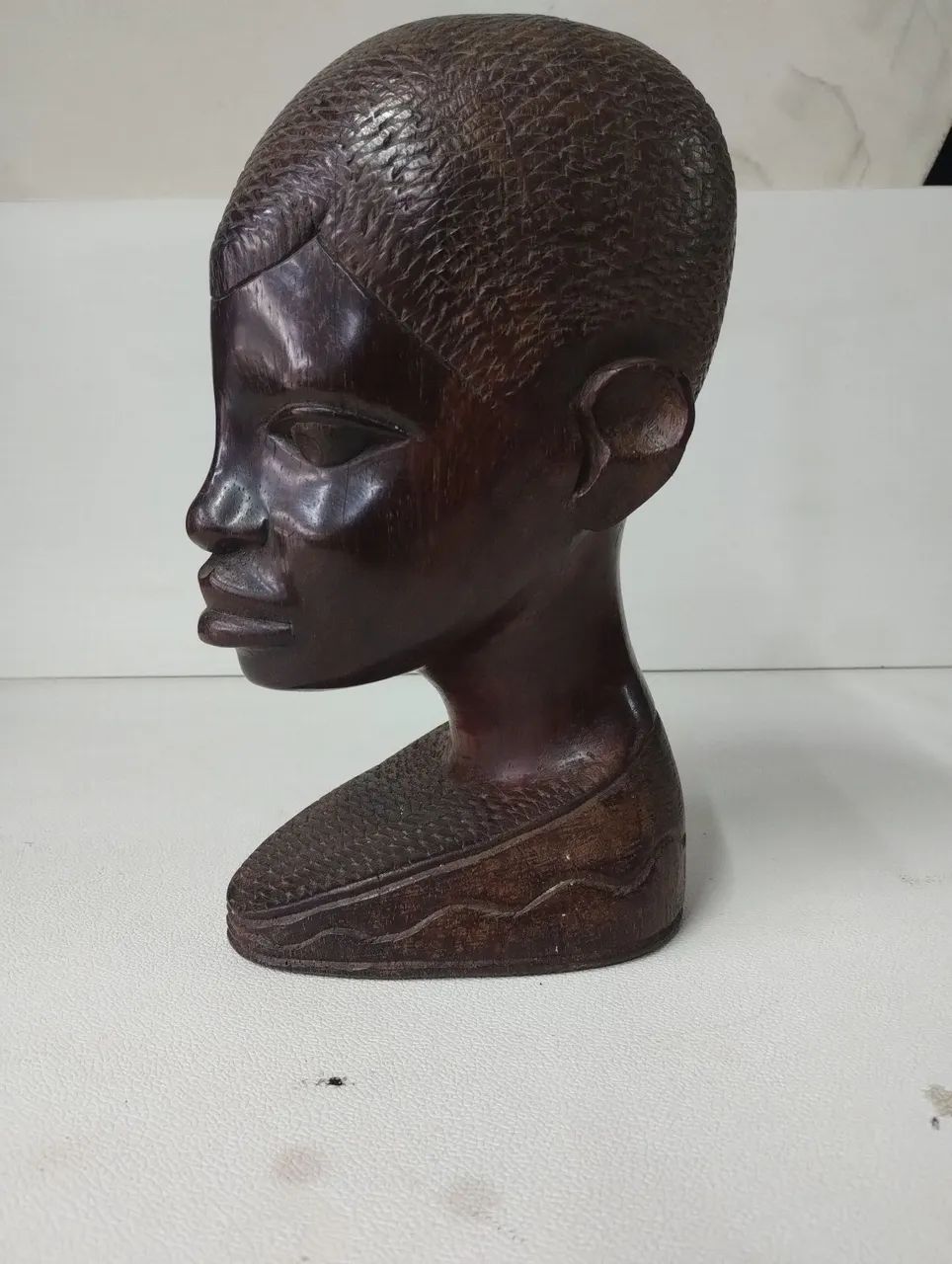 Escultura Africana - busto homem - mogno ou ébano ! - Foto 2
