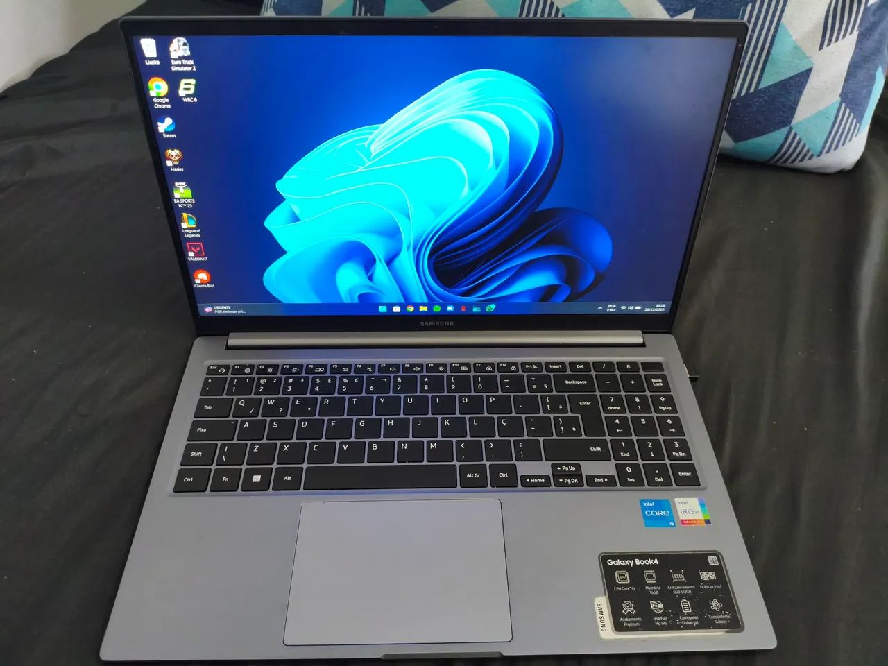 Vende-se notebook Galaxy book 4 