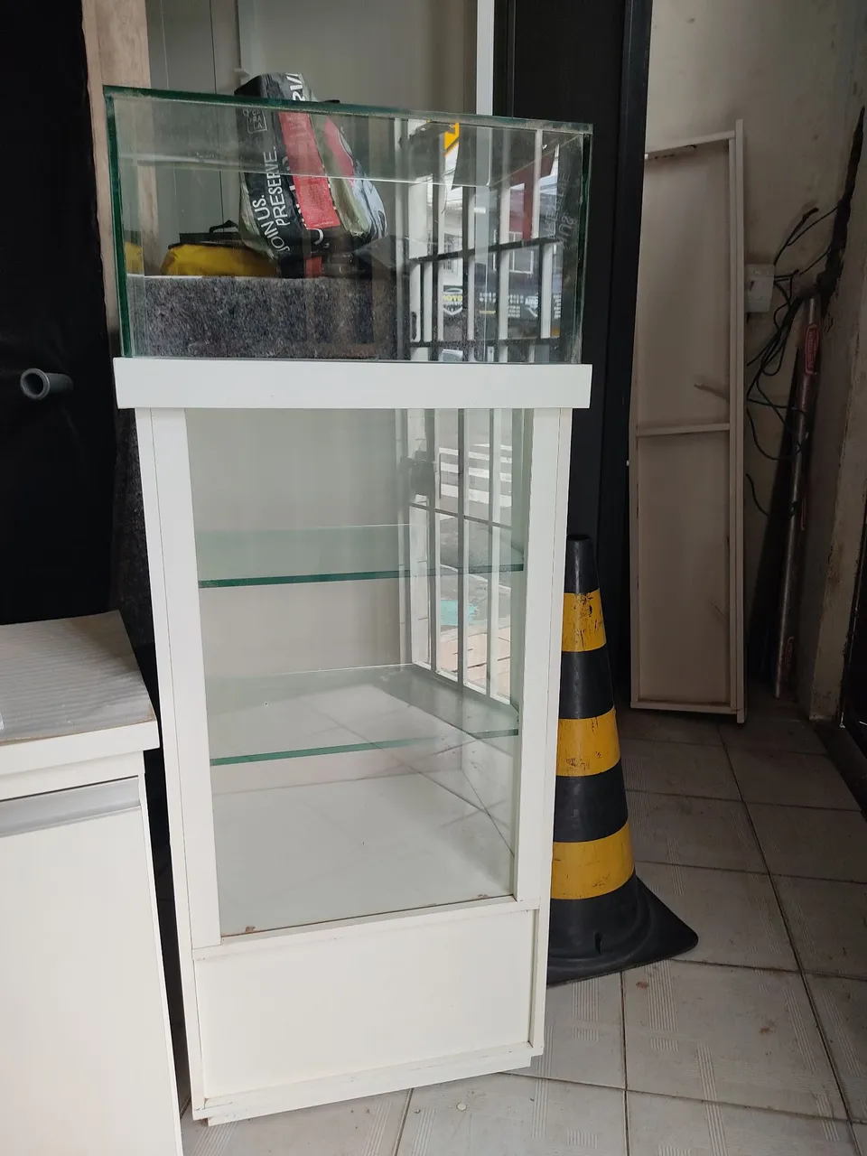 Balcão vitrine.