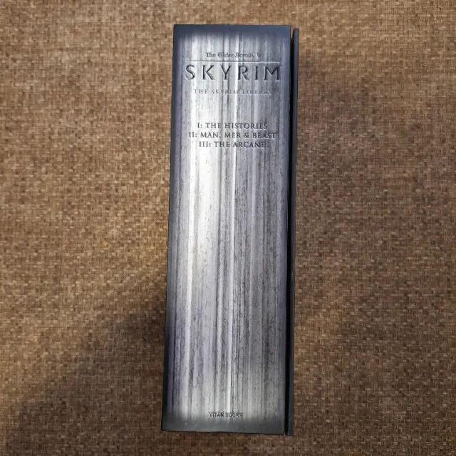 Livros The Skyrim Library 3 Volumes Box Set Capa Dura - Livros e