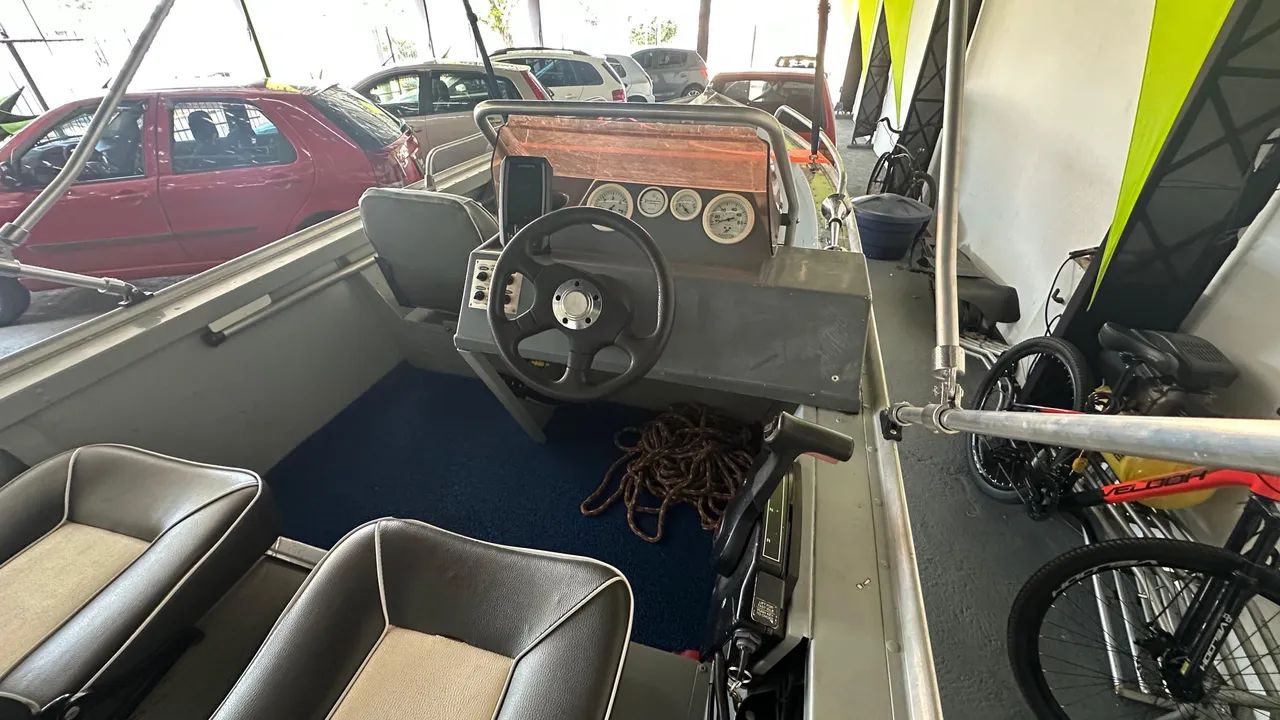 Lancha de passeio/pesca  levfort - Foto 11