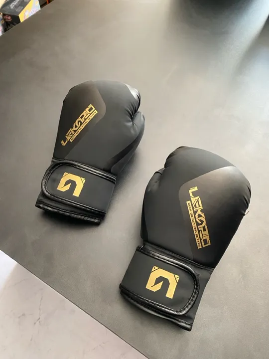 Luvas de Boxe 10oz disponíveis na loja