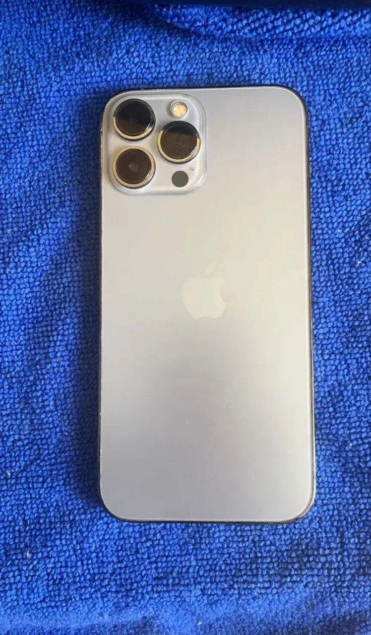 iPhone 13 Pro - Cinza - 256GB