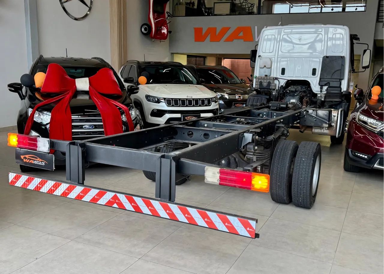 Mercedes-benz Accelo 1016  - Foto 9