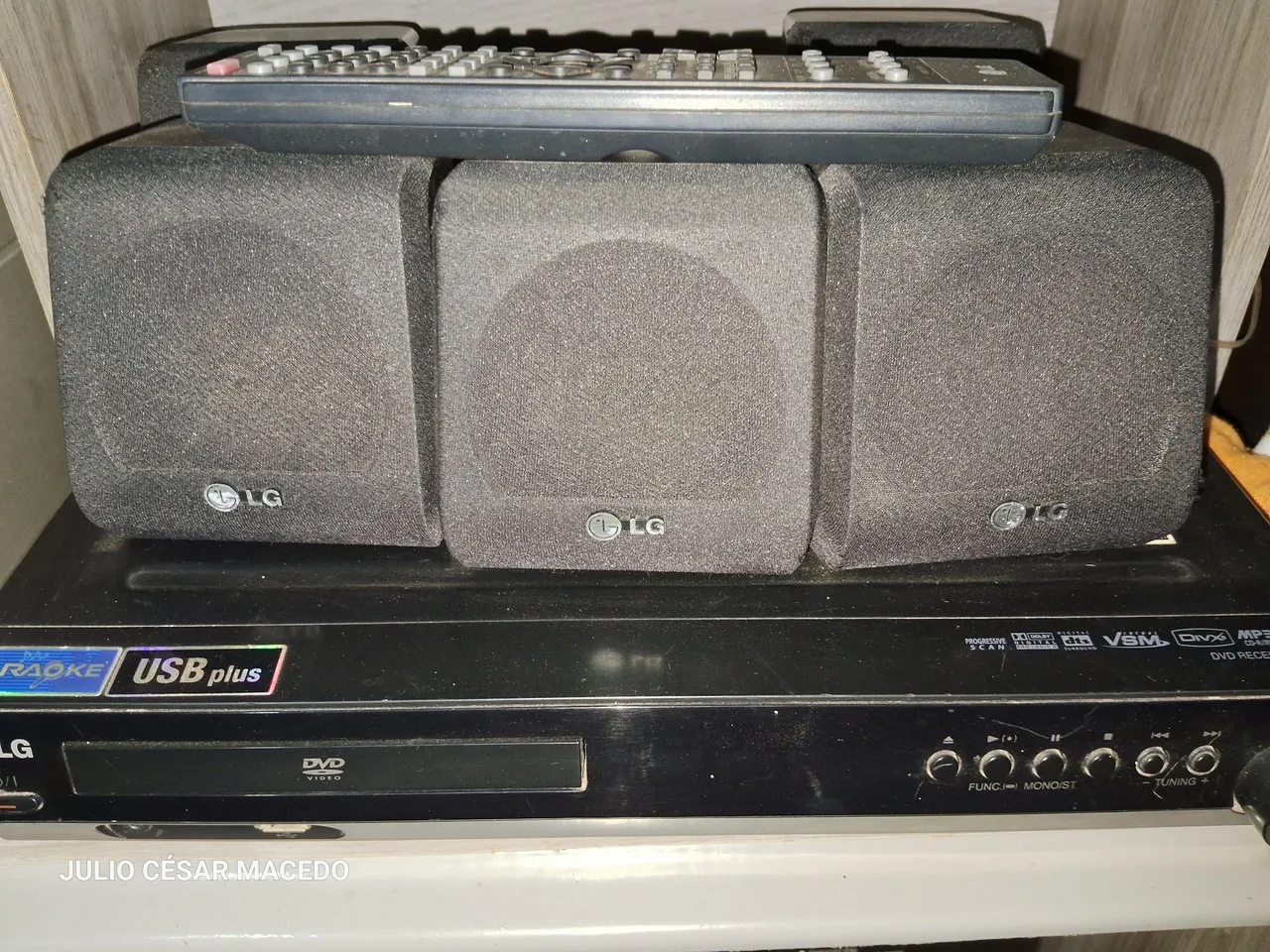 Home Theater LG com DVD Player e Som Surround